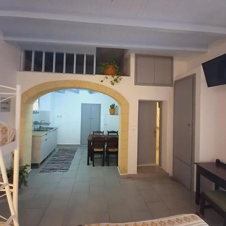 Abramis Studios Mitáta Esterno foto